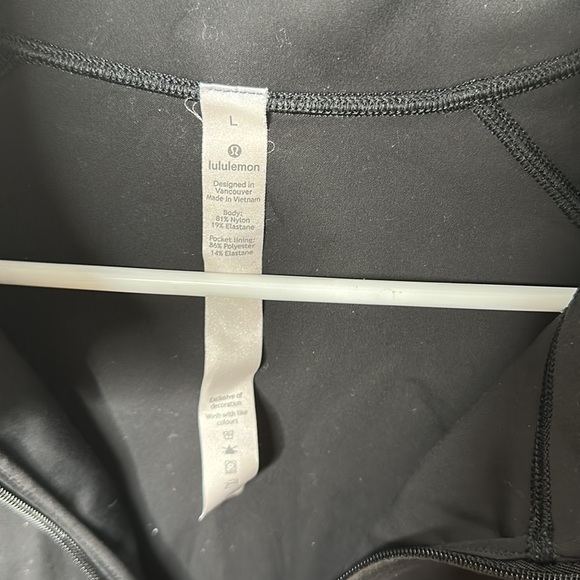 LULULEMON 1/2 ZIP - Picture 3 of 6